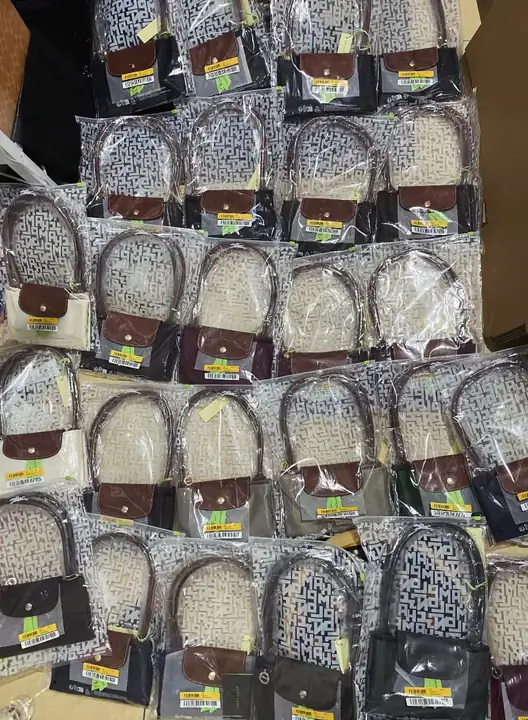 Produk dari supplier lensscollection — Tas & Dompet